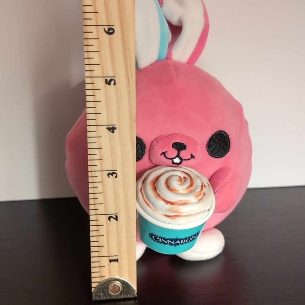Zuru Snackles Brittany the Bunny  Plush with Cinnabon Cupcake. - Picture 8 of 8
